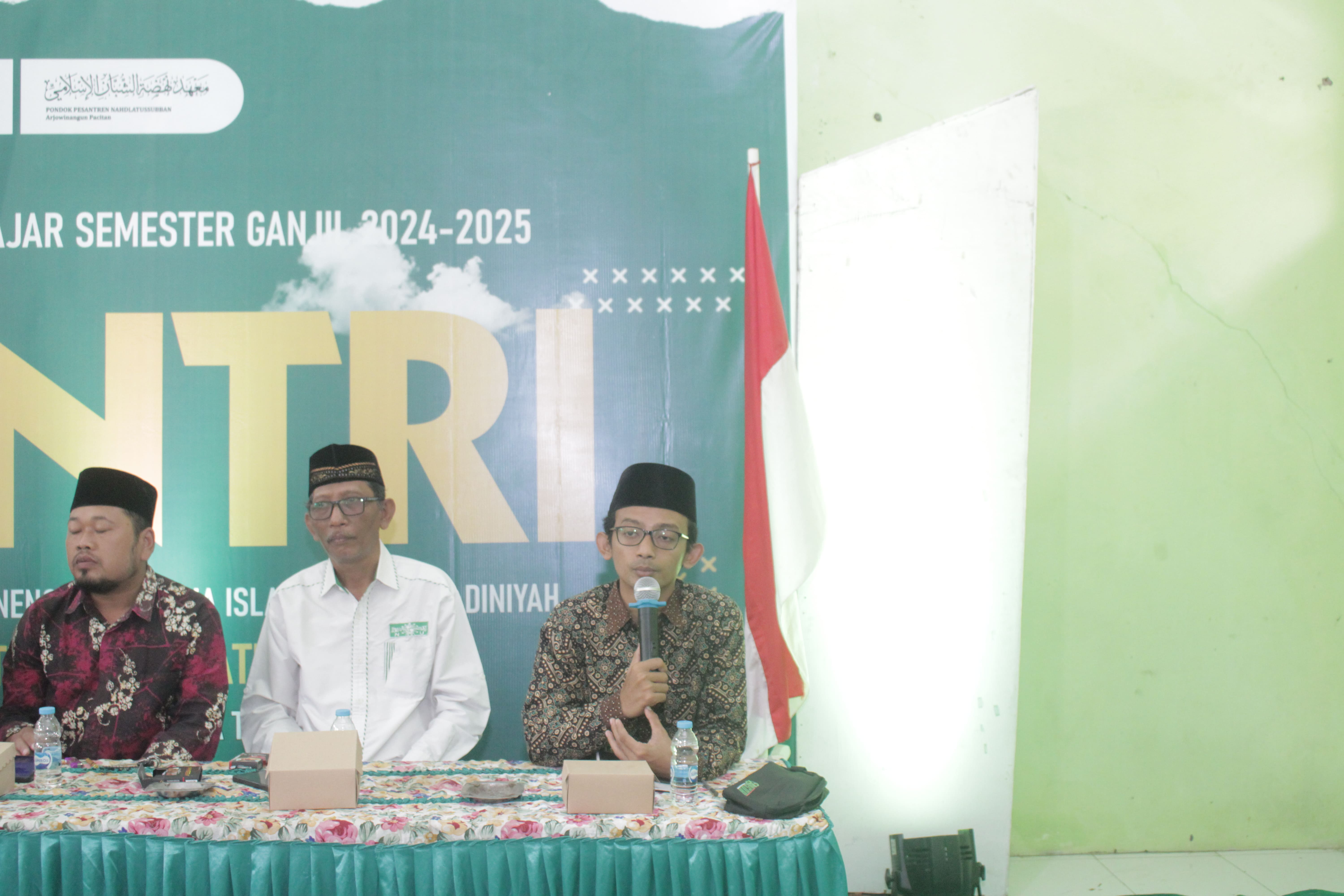 HUKUM LOMBA AGUSTUSAN